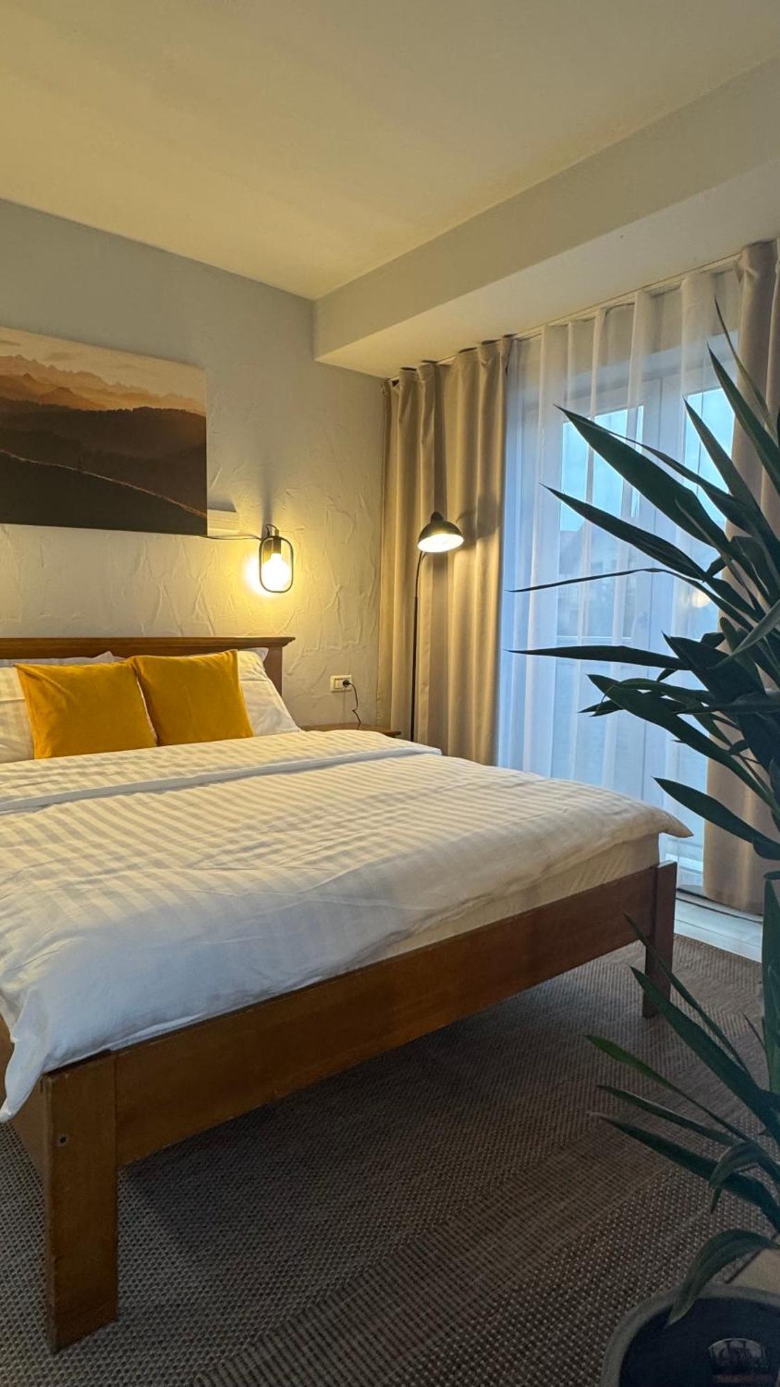 Hotel Lucy Star Κλουζ-Ναπόκα Εξωτερικό φωτογραφία